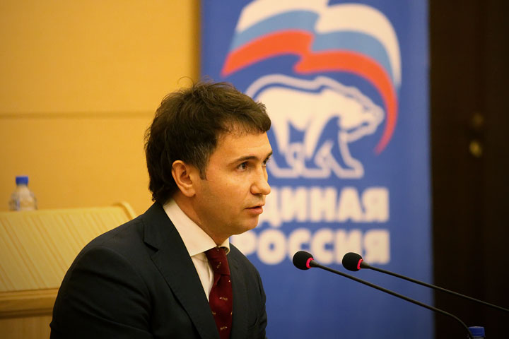 Асанцев возглавил фракцию единороссов в горсовете Новосибирска Асанцев возглавил фракцию единороссов в горсовете Новосибирска