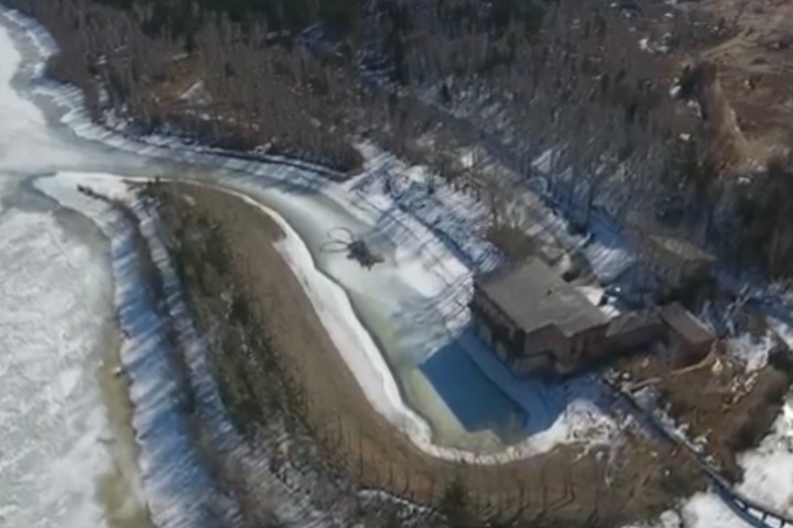 Отходы свинокомплекса загрязнили почву и реки в Иркутской области Отходы свинокомплекса загрязнили почву и реки в Иркутской области