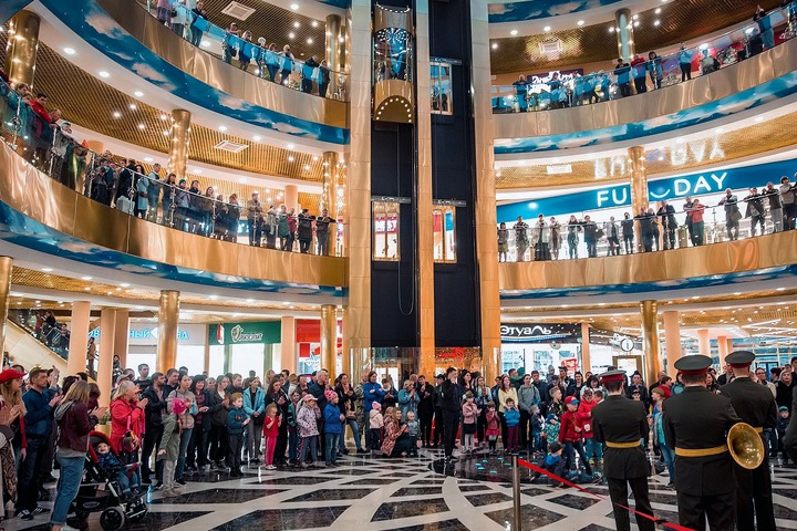 Суд решил закрыть новосибирский ТРК «Эдем»