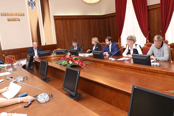 Бюджетный комитет новосибирского заксобрания: продолжать лучшие традиции, искать новые подходы Бюджетный комитет новосибирского заксобрания: продолжать лучшие традиции, искать новые подходы