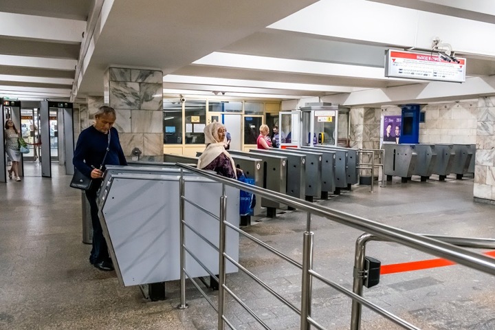 Проезд в новосибирском метро сделали дешевле для карт «Мир» Проезд в новосибирском метро сделали дешевле для карт «Мир»