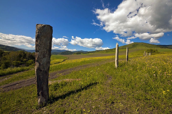 Байкальская «кругосветка», алтайские сокровища и Омск Достоевского. Сибирь за неделю
