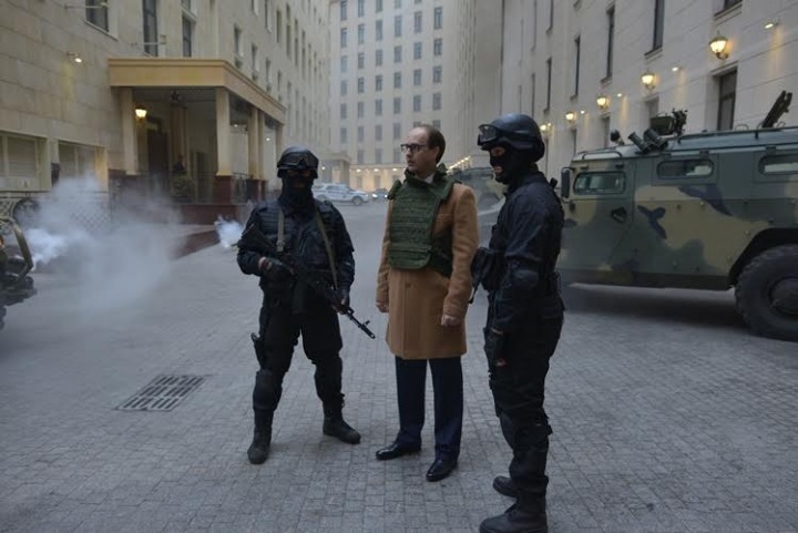 Киногерои спасли Москву в костюмах новосибирского производителя Киногерои спасли Москву в костюмах новосибирского производителя