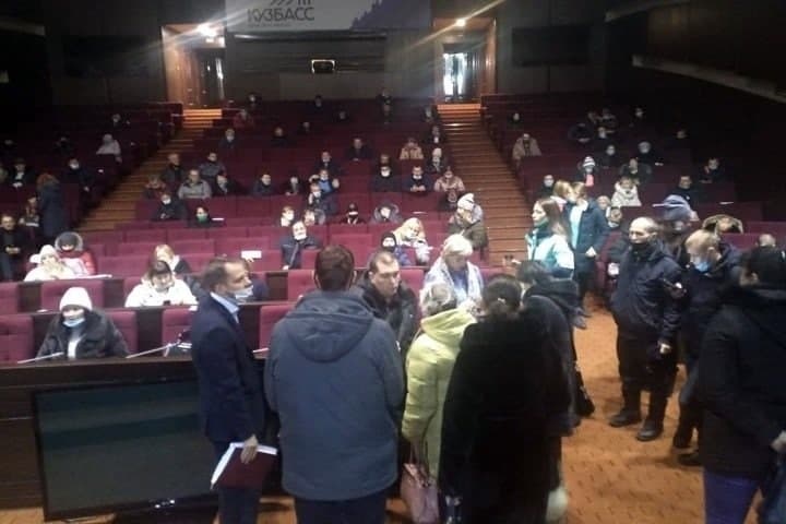 «Кузнецов вымостил нам дорогу в ад»: жители Новокузнецка потребовали отставки мэра