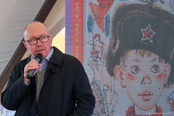 Писатель Денис Драгунский: «Надо рассупонивать нашу политическую действительность»