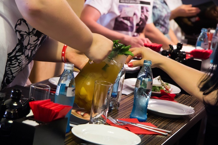 Новосибирские рестораторы потеряли 50% выручки в пандемию Новосибирские рестораторы потеряли 50% выручки в пандемию