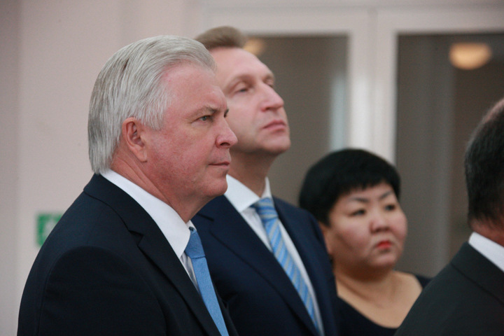 Наговицына вновь отправляют в Совет Федерации