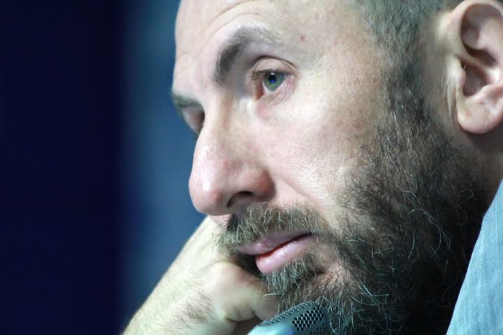 Новосибирцы собирают в интернете подписи за увольнение Кехмана из оперного театра 