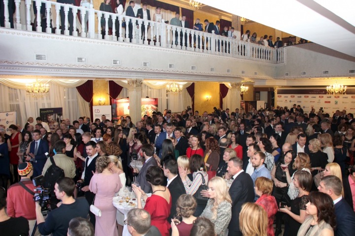 Структуры «СИБЭКО» отпразднуют День энергетика за 3,5 млн