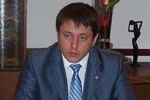 Член правительства Новосибирской области следит за состоянием сбитого гастарбайтера Член правительства Новосибирской области следит за состоянием сбитого гастарбайтера