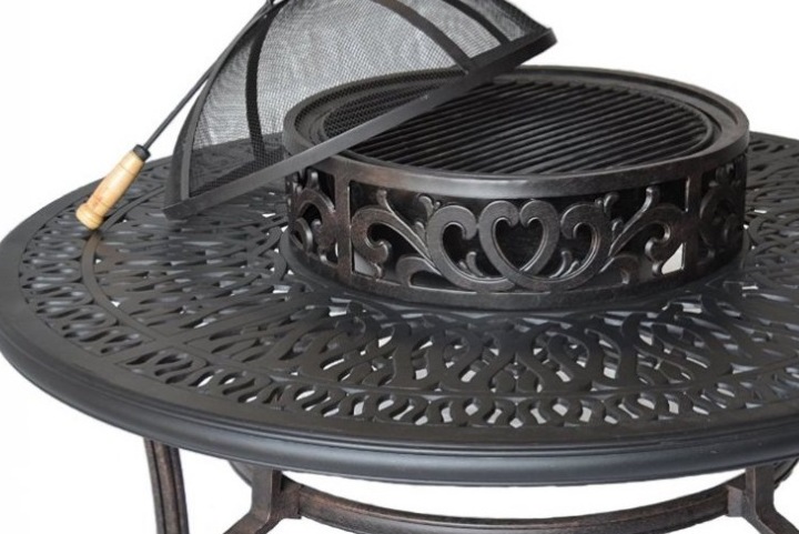 Нет ничего лучше, чем спокойный отдых в собственном саду в окружении близких людей или в компании интересной книги под пение птиц, шелест листвы и умиротворяющий шепот трав.