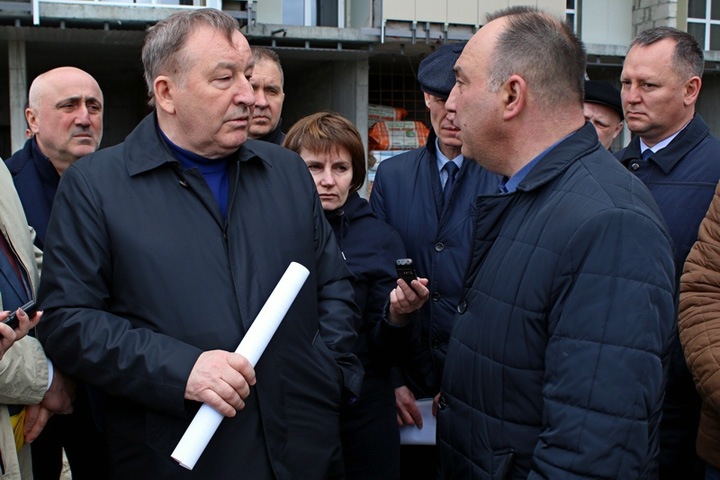 Уволенного алтайского губернатора назначили сенатором