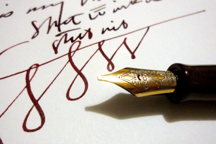 Зачем нужна экспертиза подчерка и подписи