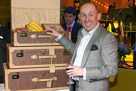 Новосибирскую оперу возглавил совладелец крупнейшего импортера фруктов, обвинявшийся в хищениях Новосибирскую оперу возглавил совладелец крупнейшего импортера фруктов, обвинявшийся в хищениях