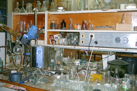 Склад химических реактивов и расходных материалов для сибирских ученых появится в Томске Склад химических реактивов и расходных материалов для сибирских ученых появится в Томске