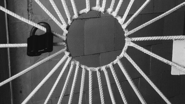 ТВК: девять красноярских школьников увезли в психдиспансер из-за переписки в соцсетях ТВК: девять красноярских школьников увезли в психдиспансер из-за переписки в соцсетях