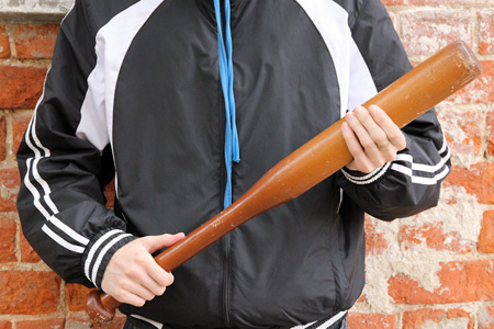 Новосибирский подросток забил приемную мать битой в ходе ссоры из-за плохих оценок 