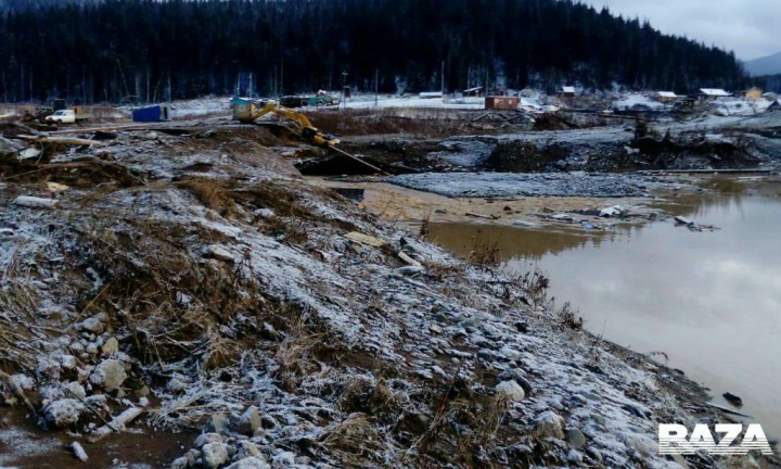 Число погибших после прорыва дамбы в Красноярском крае выросло до 15 человек Число погибших после прорыва дамбы в Красноярском крае выросло до 15 человек