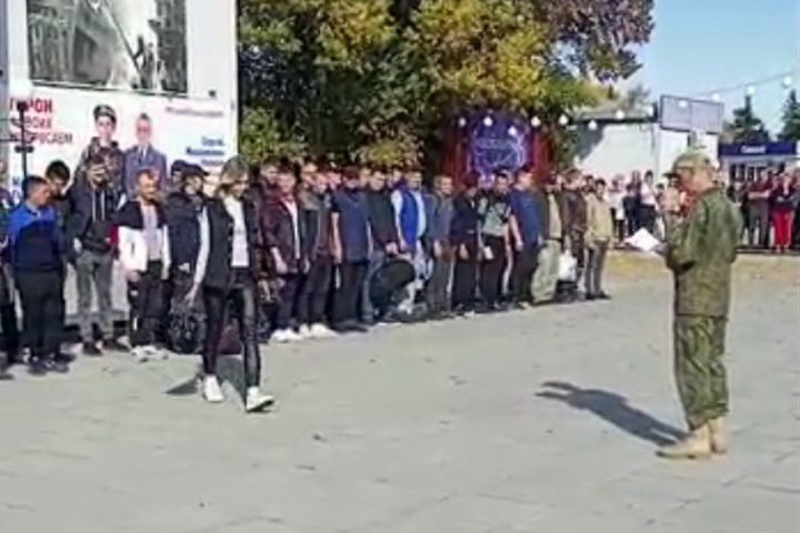 Военком Новосибирской области публично заявил, что женщин нет среди мобилизованных. Это не так Военком Новосибирской области публично заявил, что женщин нет среди мобилизованных. Это не так