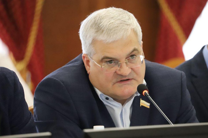 Новосибирский депутат заподозрил областные власти в подготовке преступной схемы в строительстве Новосибирский депутат заподозрил областные власти в подготовке преступной схемы в строительстве