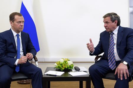 Владимир Городецкий рассказал главе правительства о развитии Новосибирской области