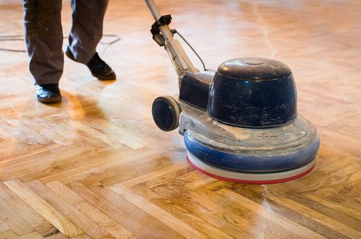 Циклевка паркета в Москве