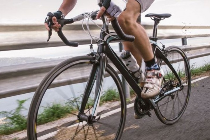 Особенности выбора шоссейного велосипеда