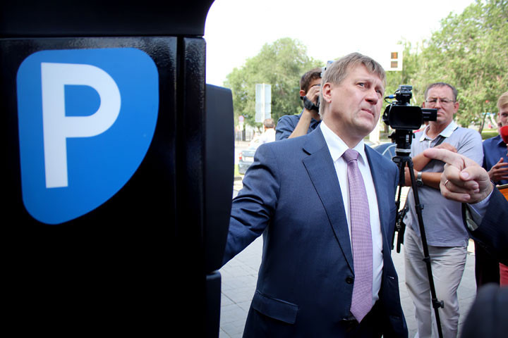 Локоть: Новосибирску нужны дополнительные деньги на сети ЖКХ