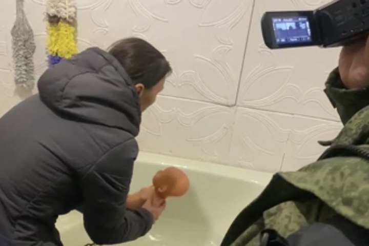 Мать утопила маленькую дочь в доме бывшего сожителя в Красноярском крае Мать утопила маленькую дочь в доме бывшего сожителя в Красноярском крае