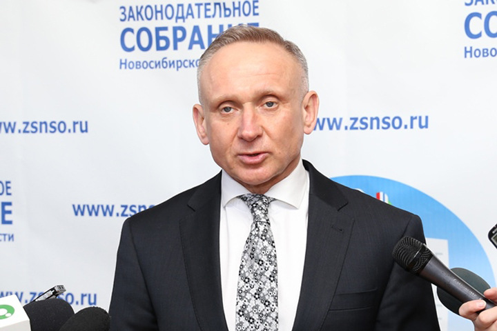 Первый вице-спикер заксобрания предложил увековечить память новосибирской семьи Игнатовых Первый вице-спикер заксобрания предложил увековечить память новосибирской семьи Игнатовых