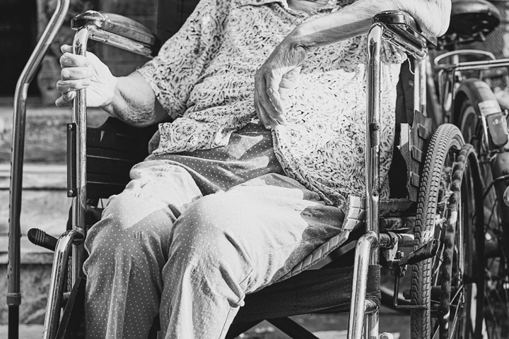 Проблемы с памперсами для инвалидов и пенсионеров начались в Новосибирской области из-за срыва закупок Проблемы с памперсами для инвалидов и пенсионеров начались в Новосибирской области из-за срыва закупок