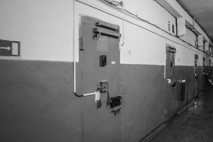 «Жить хочешь — молчи»: заключенные новосибирского СИЗО рассказали об издевательствах