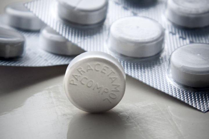 Ученые НГУ нашли способ получения менее токсичного аналога парацетамола Ученые НГУ нашли способ получения менее токсичного аналога парацетамола