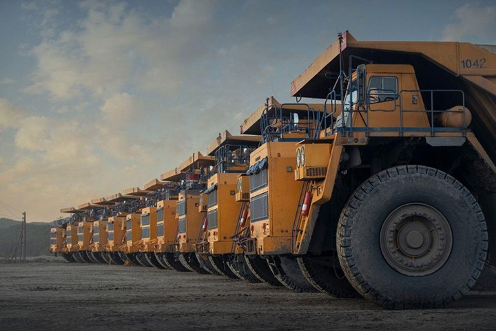 «Сибантрацит» закупил 24 самосвала БелАЗ под программу увеличения добычи «Сибантрацит» закупил 24 самосвала БелАЗ под программу увеличения добычи