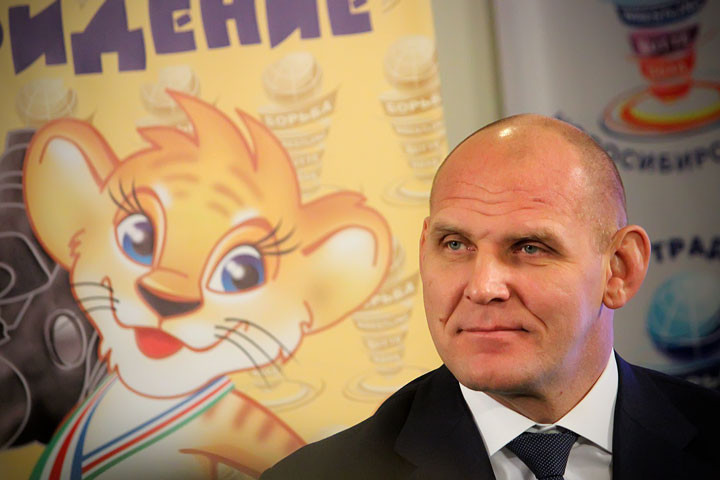 «Единая Россия» выбрала кандидатов для Омска и Новосибирска