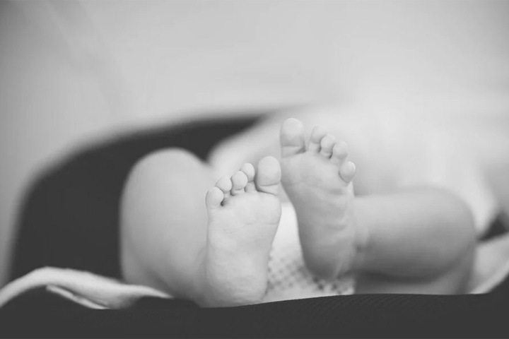 Жительница Забайкалья задушила собственного ребенка футболкой из-за безденежья Жительница Забайкалья задушила собственного ребенка футболкой из-за безденежья