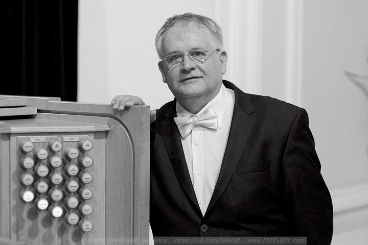 Тело погибшего после ареста ученого Колкера доставят в Новосибирск Тело погибшего после ареста ученого Колкера доставят в Новосибирск