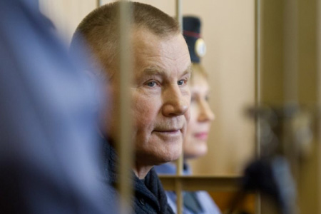 Подозреваемый в коррупции экс-глава СХК заявил, что брал «откаты» для поддержки «ЕР» и РПЦ Подозреваемый в коррупции экс-глава СХК заявил, что брал «откаты» для поддержки «ЕР» и РПЦ