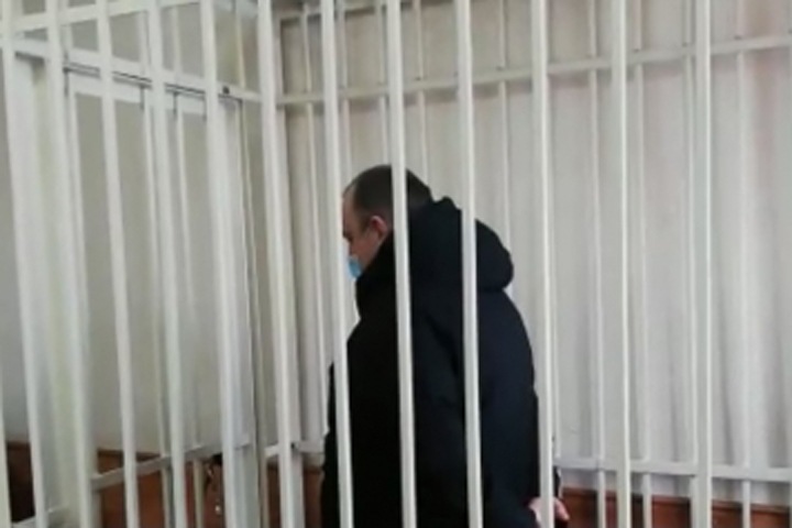 Двух работников склада автозапчастей в Красноярске арестовали после смертельного пожара Двух работников склада автозапчастей в Красноярске арестовали после смертельного пожара