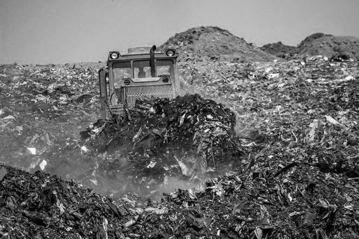 Жители пожаловались спикеру заксобрания на четырехкратный рост тарифов на мусор в Новосибирске