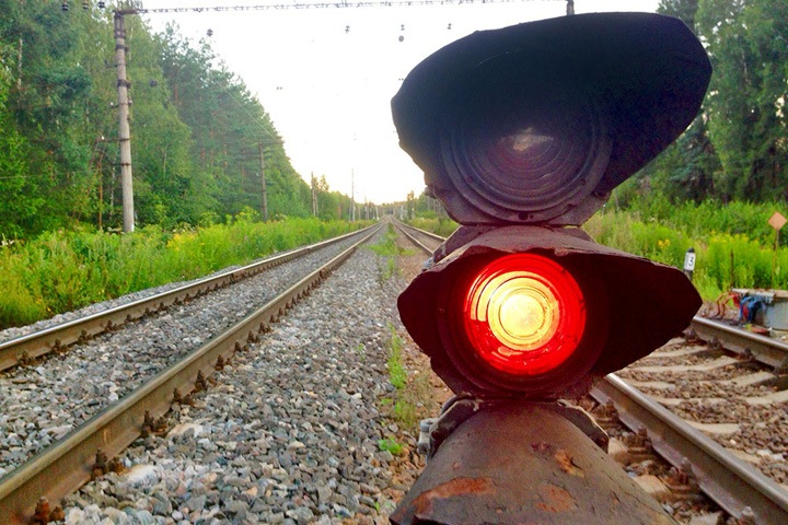 Пассажирские поезда задерживаются на несколько часов в Бурятии