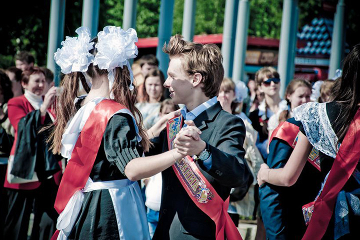 Красноярец украл деньги десятков новосибирцев на выпускной в Экспоцентре Красноярец украл деньги десятков новосибирцев на выпускной в Экспоцентре