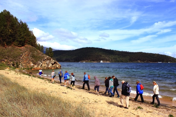 Экоактивисты запустили флешмоб против рубок леса на Байкале Экоактивисты запустили флешмоб против рубок леса на Байкале