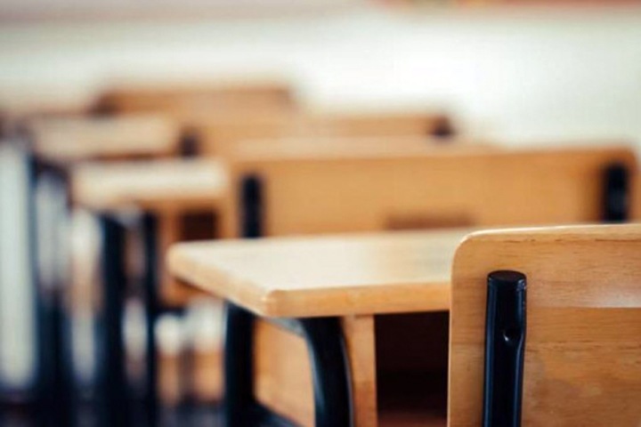 Новосибирским школьникам продлили зимние каникулы