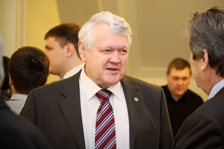 Асеев обвинил своего возможного преемника в расколе СО РАН Асеев обвинил своего возможного преемника в расколе СО РАН