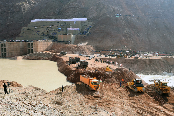 Рогунский излом: Таджикистан перекрыл Вахш вопреки позиции Узбекистана Рогунский излом: Таджикистан перекрыл Вахш вопреки позиции Узбекистана