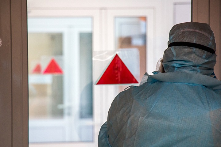 Число умерших от коронавиурса на Алтае сократили почти в два раза