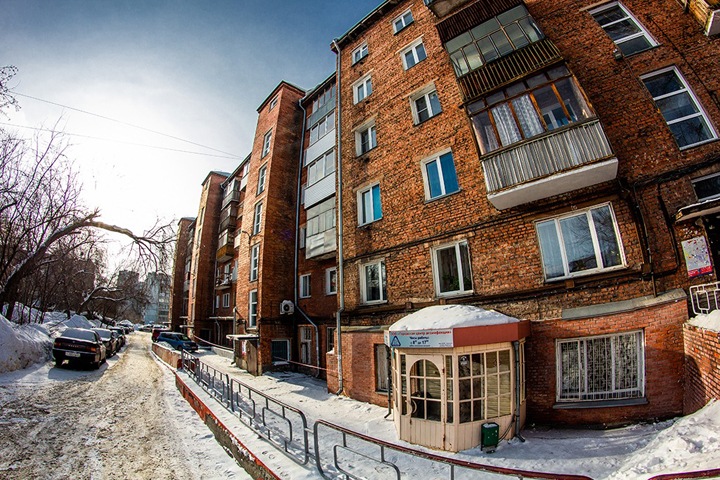 Жители Новосибирска пытаются уйти от связанной с холдингом «МКС» управляющей компании