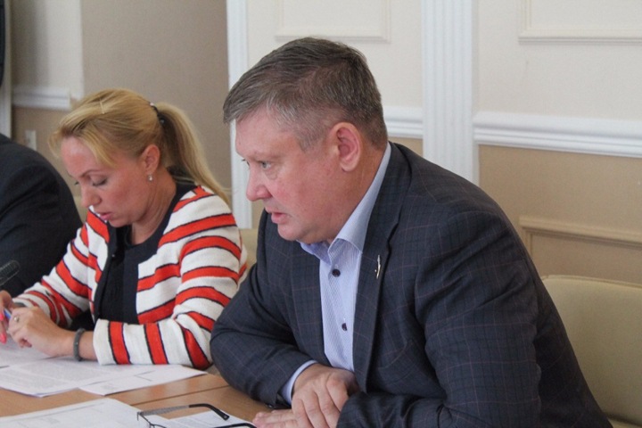 Рукоприкладство новосибирского депутата посчитали «хозяйственной деятельностью» Рукоприкладство новосибирского депутата посчитали «хозяйственной деятельностью»