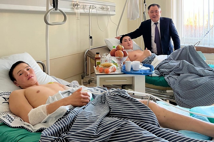 Тувинский вице-спикер Госдумы: «Очень сложно находиться в мирных условиях, когда они умирают. Хочется бежать к ним» Тувинский вице-спикер Госдумы: «Очень сложно находиться в мирных условиях, когда они умирают. Хочется бежать к ним»